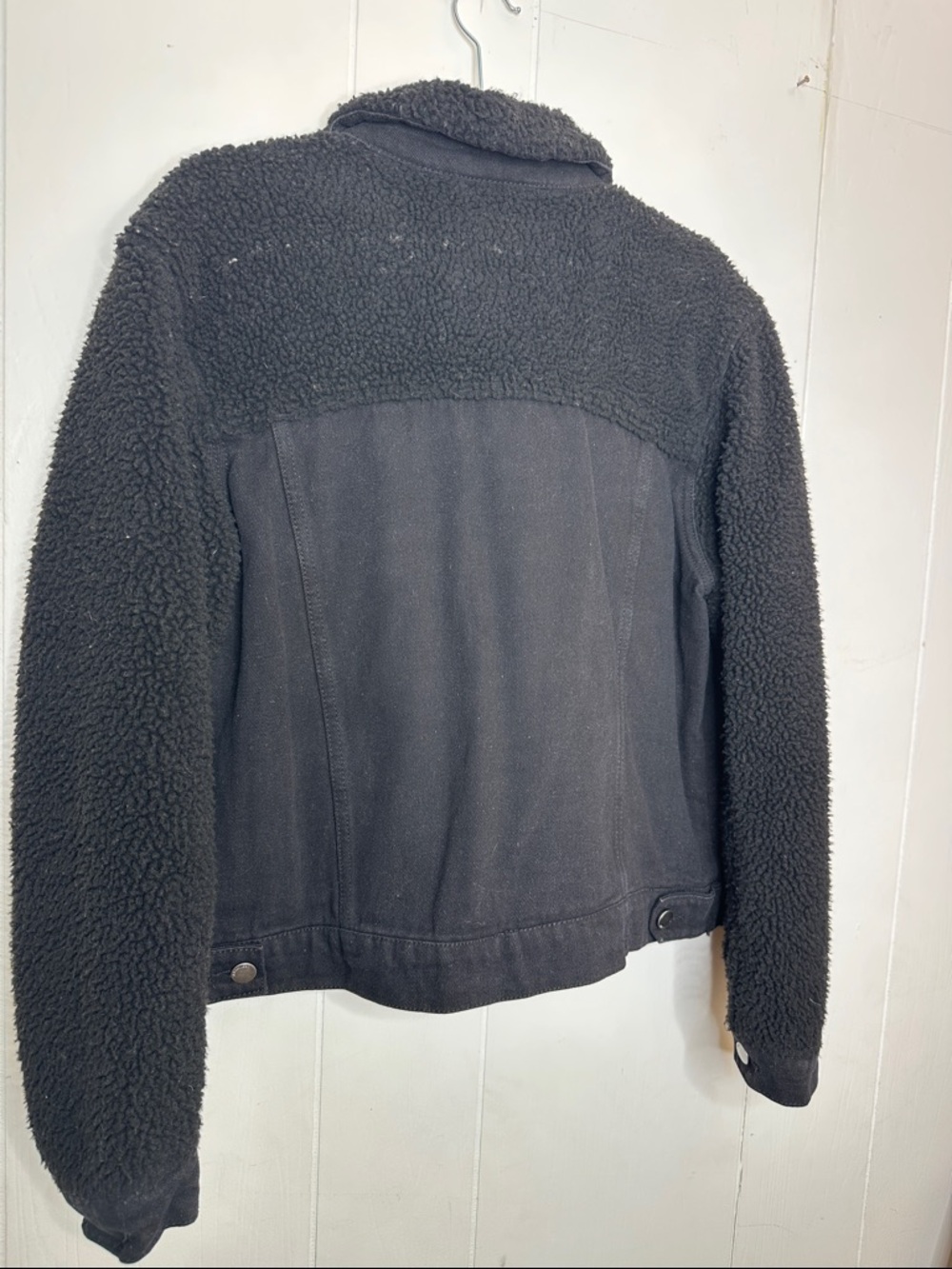 Black Sherpa-Trim Denim Jacket with Cozy Collar - Picture 8 of 8